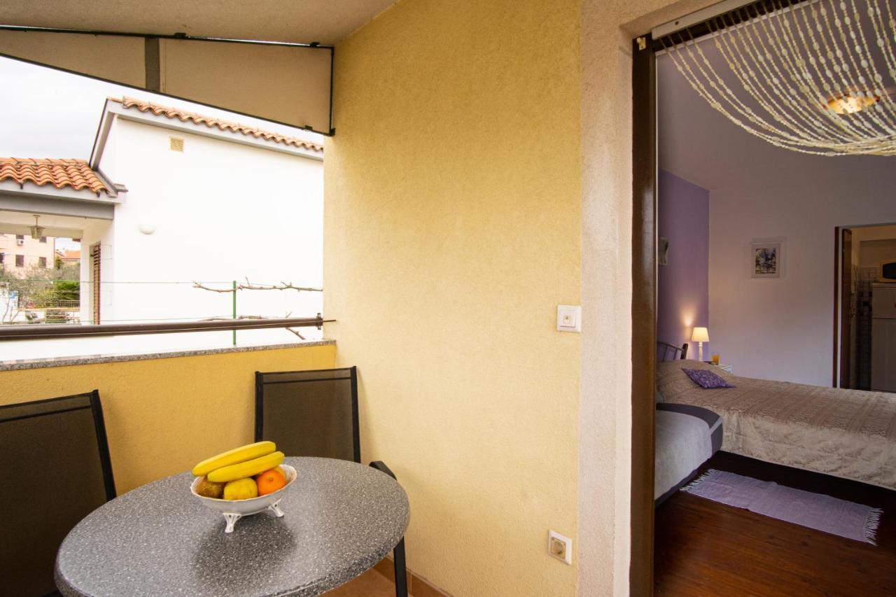 Apartman Luka Fazana Exterior photo
