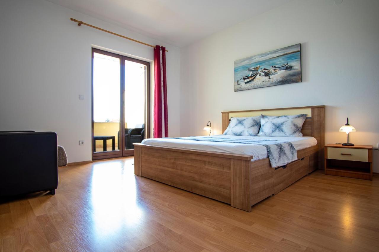 Apartman Luka Fazana Exterior photo
