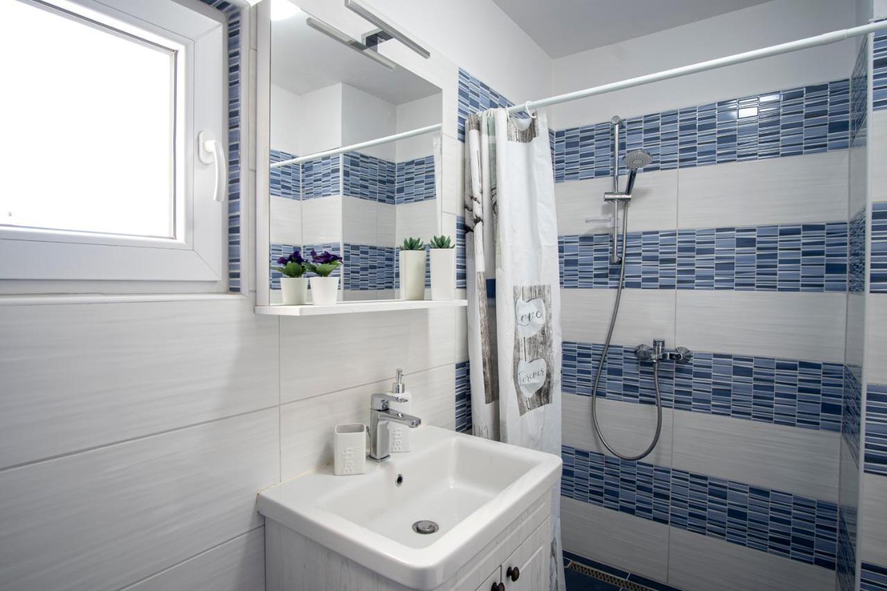 Apartman Luka Fazana Exterior photo