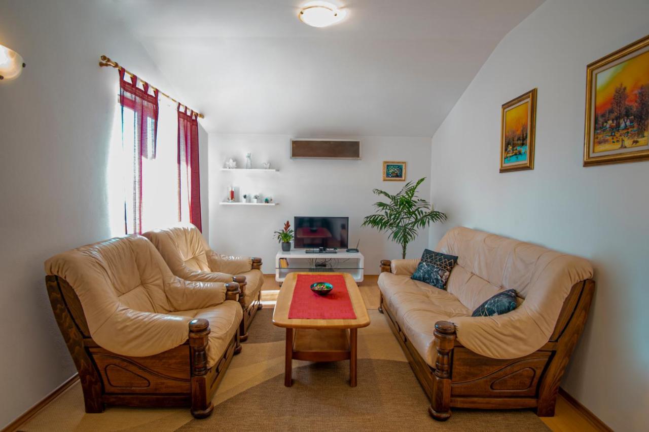 Apartman Luka Fazana Exterior photo