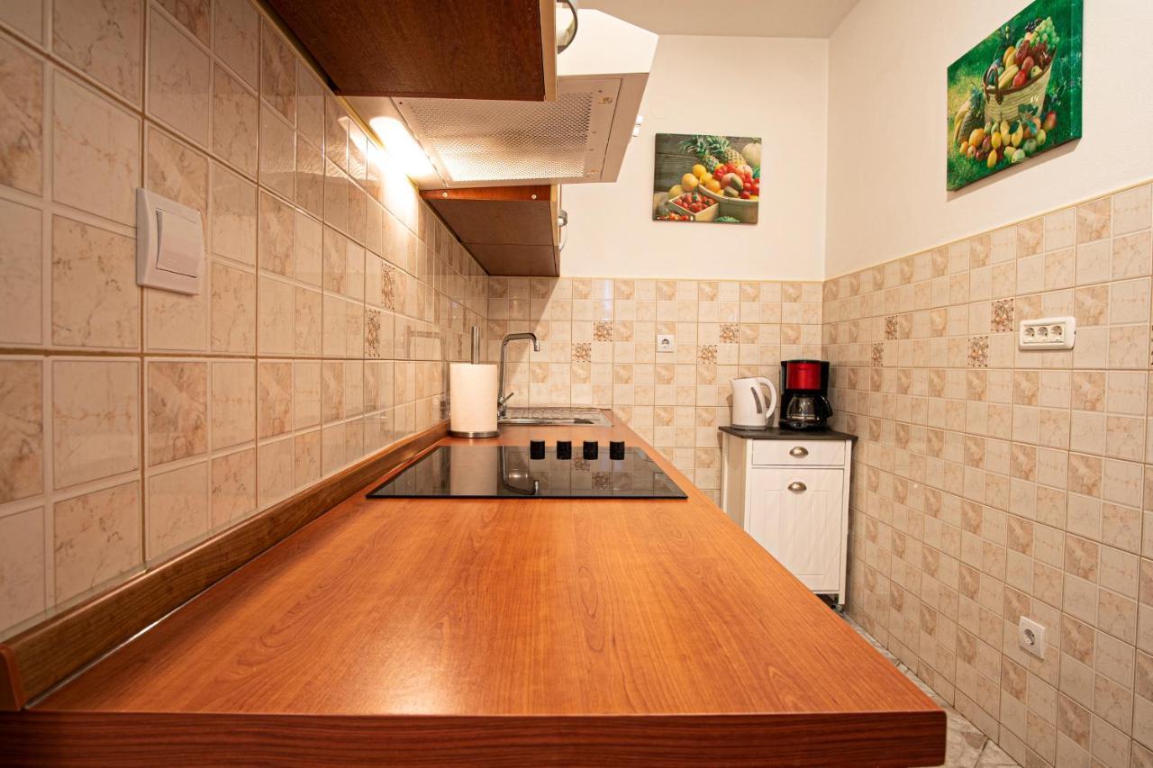 Apartman Luka Fazana Exterior photo